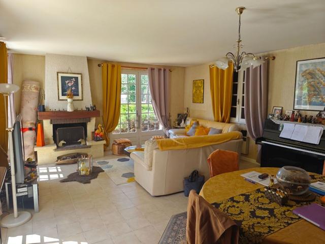 Maison vente à Bois d'Amourette, Rochefort