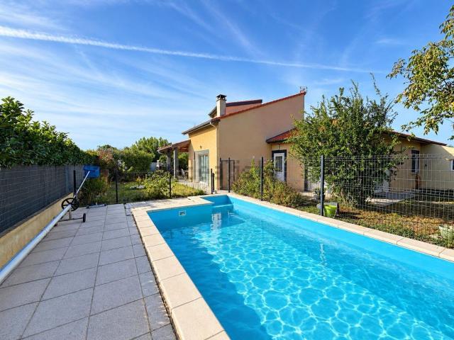 Maison vente à Foyer Les Hirondelles, Mours-Saint-Eusèbe