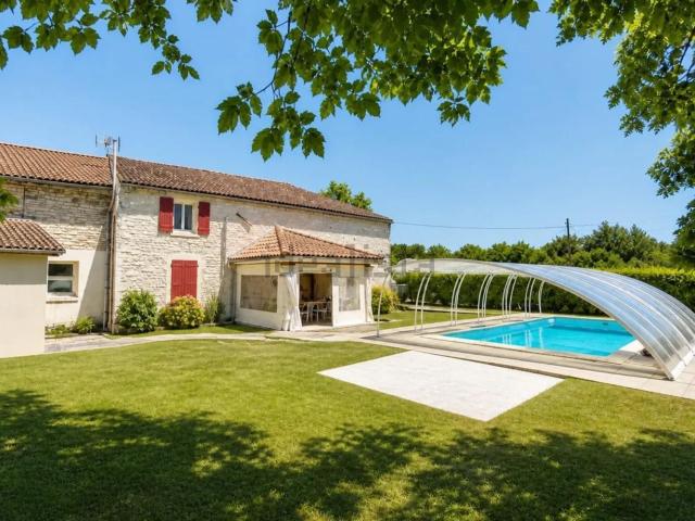 Maison vente à Aubigné, Deux-Sèvres
