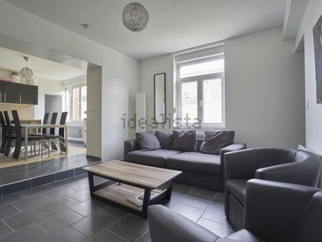 Maison location à Faubourg de Douai, Lille