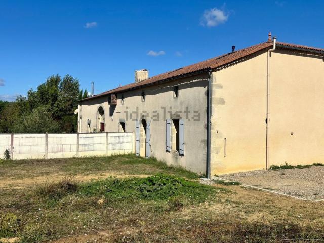 Maison location à Le Bourg, Roquebrune