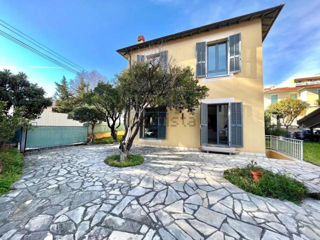 Maison vente à Carnolès, Roquebrune-Cap-Martin