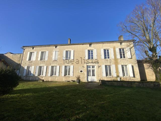 Maison vente à Rouillac