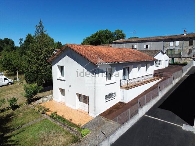 Maison vente à Roullet, Roullet-Saint-Estèphe