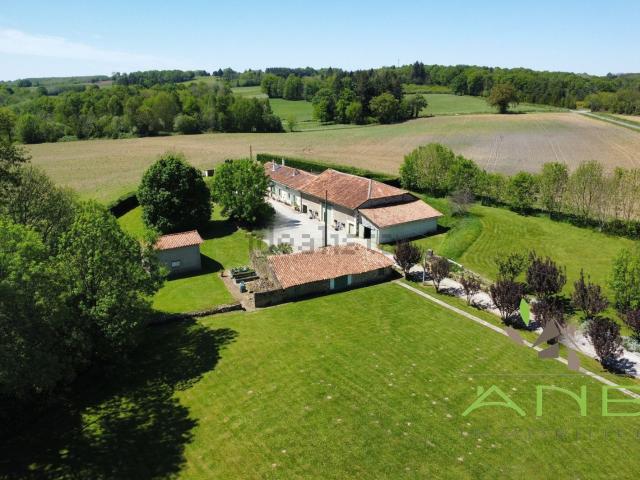 Maison vente à Planchas, Rouzède