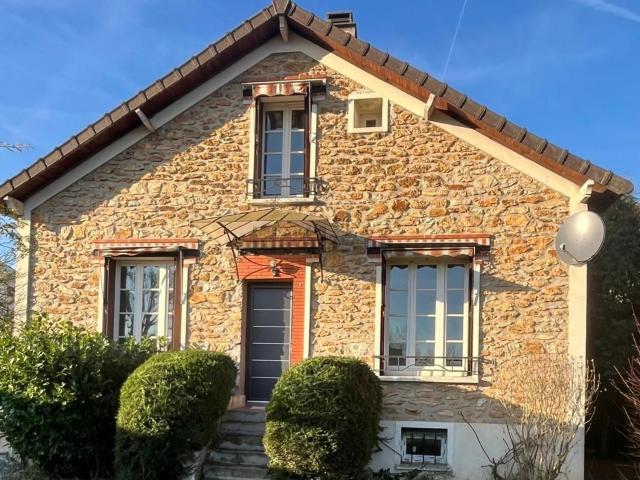 Maison location à Quartier des Trois Noyers, Rubelles