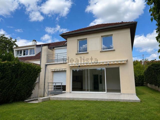 Maison location à Village Mont-Valérien, Rueil-Malmaison