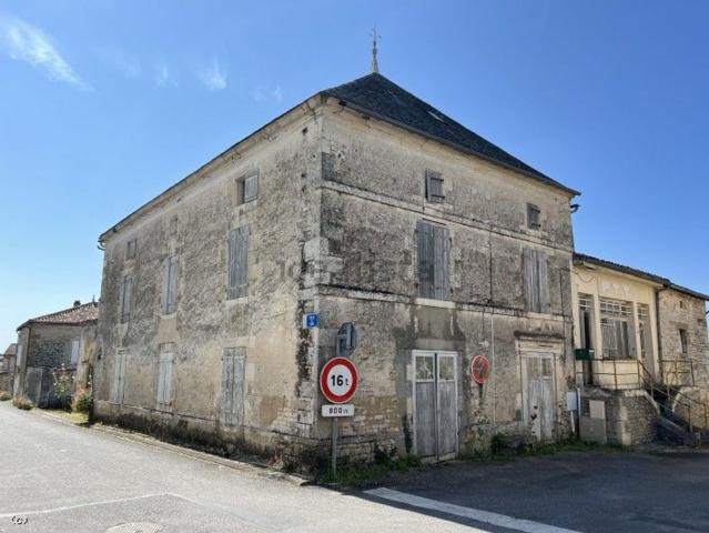 Maison vente à Ruffec, Charente
