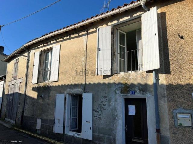 Maison vente à Ruffec, Charente