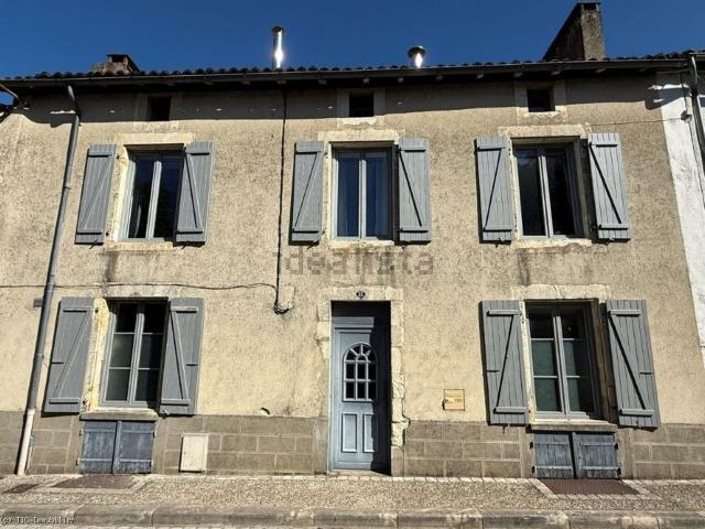 Maison vente à Ruffec, Charente