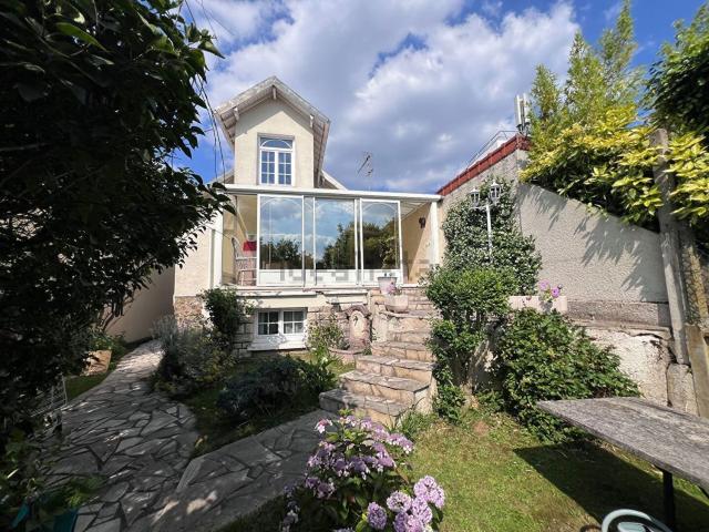 Maison vente à Val d'Albian, Saclay