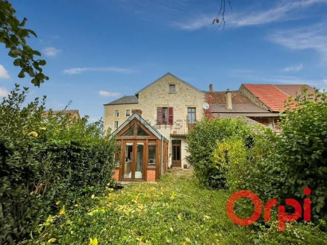 Maison vente à Saint-Amand-Montrond, Cher