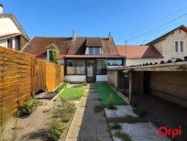 Maison vente à Saint-Amand-Montrond, Cher