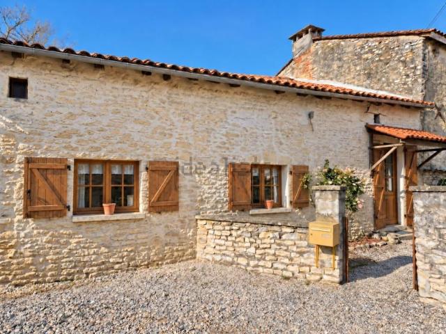 Maison vente à Les Métairies, Saint-Amant-de-Boixe
