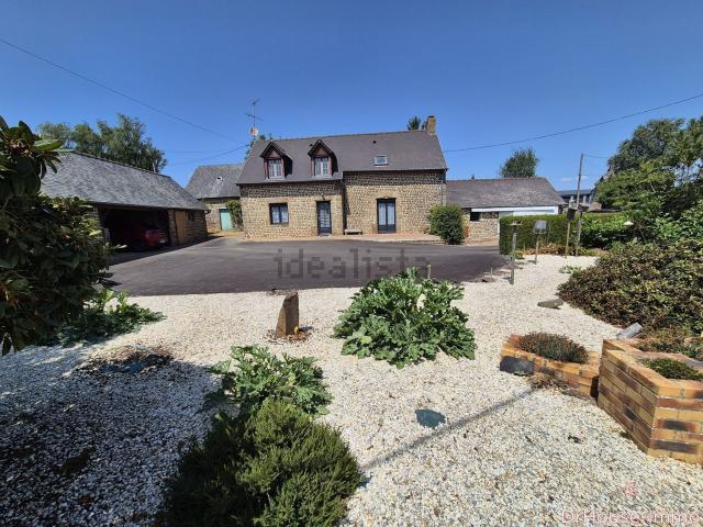 Maison vente à Saint-Aubin-Fosse-Louvain, Mayenne