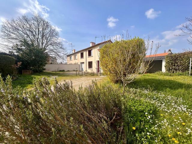 Maison vente à Passelourdain, Saint-Benoît