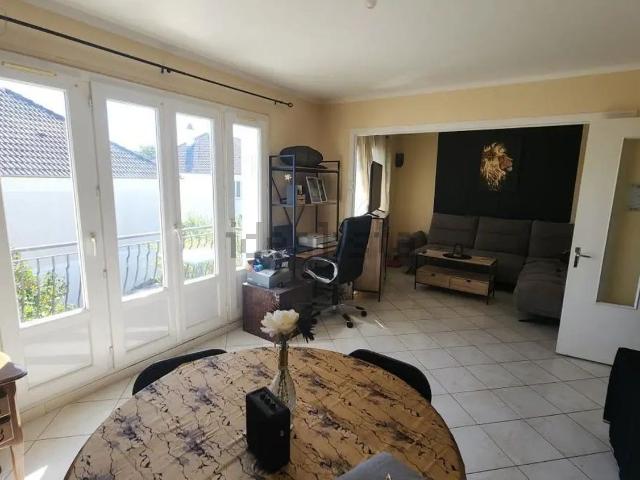 Maison vente à Saint-Berthevin, Mayenne