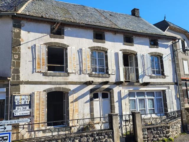 Maison vente à Regheat, Saint-Bonnet-de-Condat