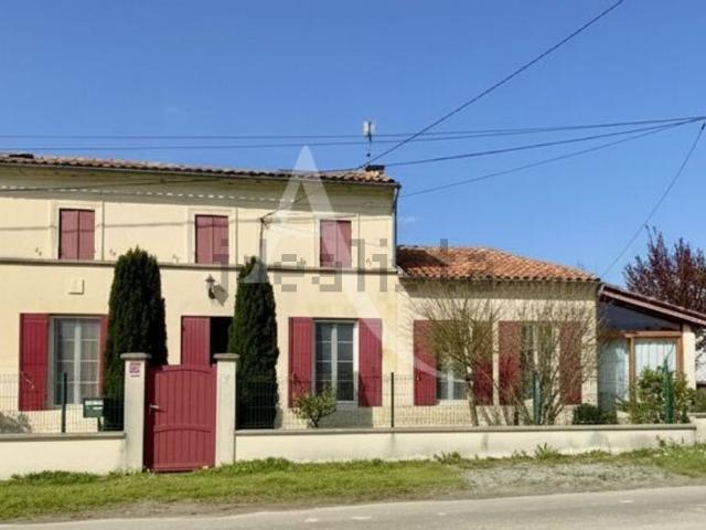 Maison vente à Le Noyer, Saint-Bonnet-sur-Gironde