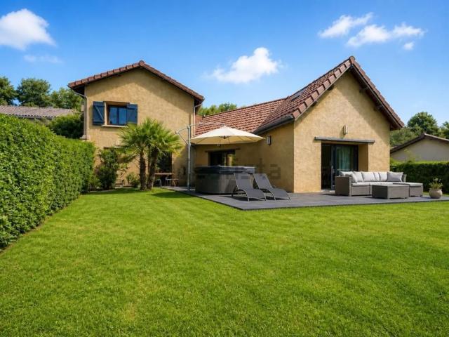 Maison vente à Crucilleux, Saint-Chef