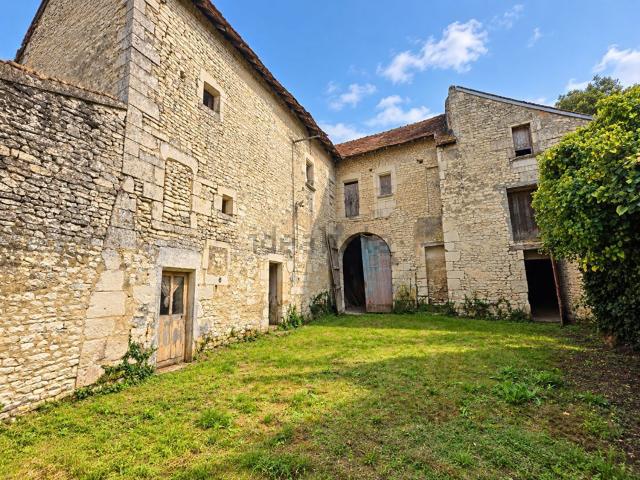 Maison vente à Les Quatre Vents, Sérigny