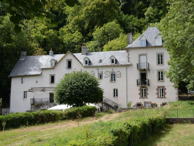 Maison vente à Saint-Cirgues-de-Jordanne, Cantal