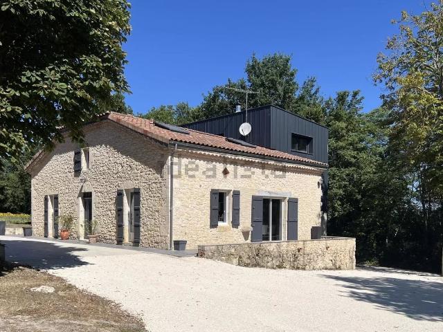 Maison vente à Le Faubourg, Saint-Clar