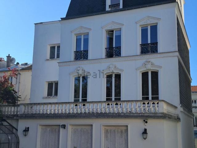 Maison vente à Les Bureaux de la Colline, Saint-Cloud