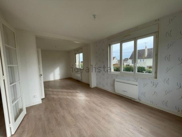 Maison vente à Saint-Cosme-en-Vairais, Sarthe
