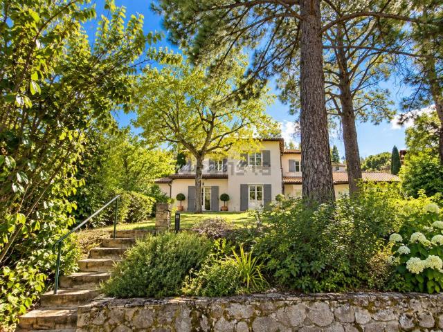 Maison vente à Saint-Didier-au-Mont-d'Or, Rhône