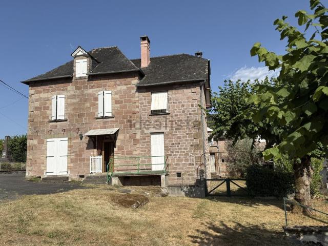 Maison vente à Neuvialle, Saint-Cyr-la-Roche