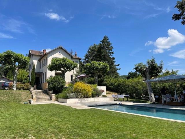 Maison location à Saint-Didier-au-Mont-d'Or, Rhône