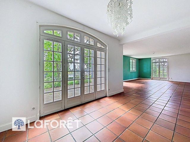 Maison location à Saint-Didier-au-Mont-d'Or, Rhône