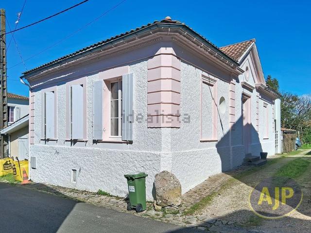 Maison vente à Le Moulin, Saint-Estèphe