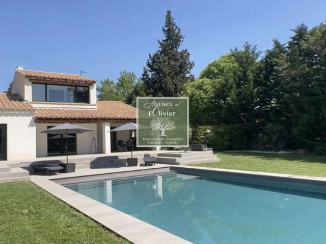 Maison vente à Arles, Saint-etienne-du-grès