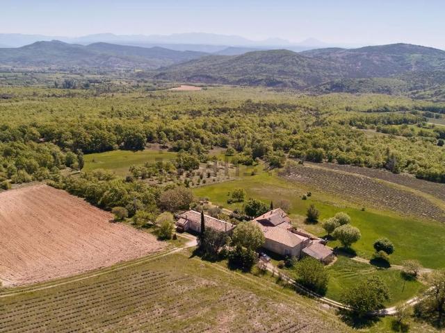 Maison vente à Saint-Étienne-les-Orgues, Alpes-de-Haute-Provence
