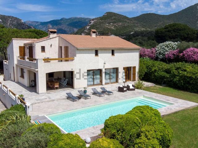 Maison vente à Saint-Florent, Haute-Corse