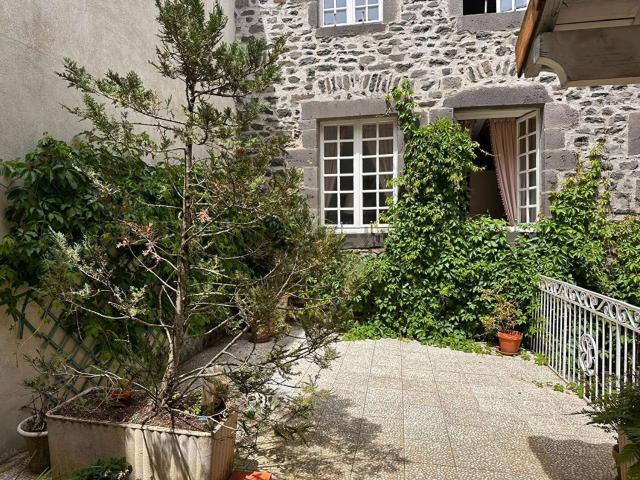 Maison vente à Saint-Flour, Cantal