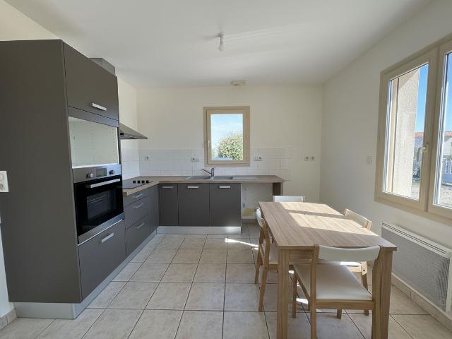 Maison vente à Niort, Saint-gelais