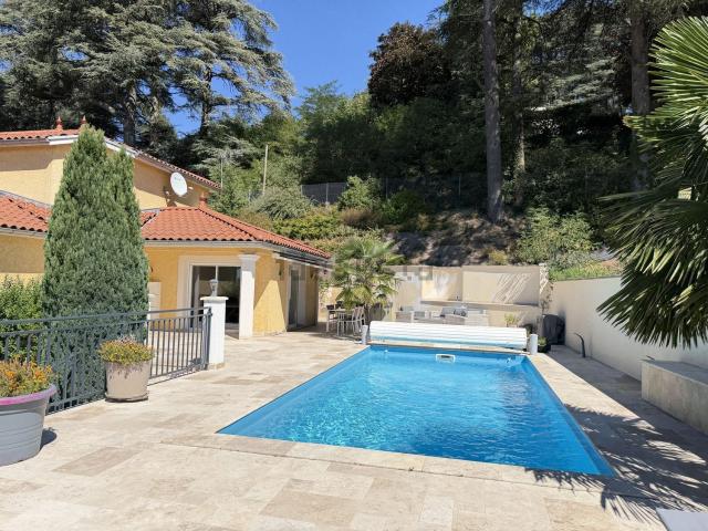 Maison vente à Saint-Genest-Lerpt, Loire
