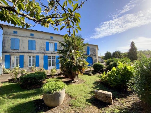Maison vente à Zone d'activités Les Terrres du Poteau, Saint-Genis-de-Saintonge