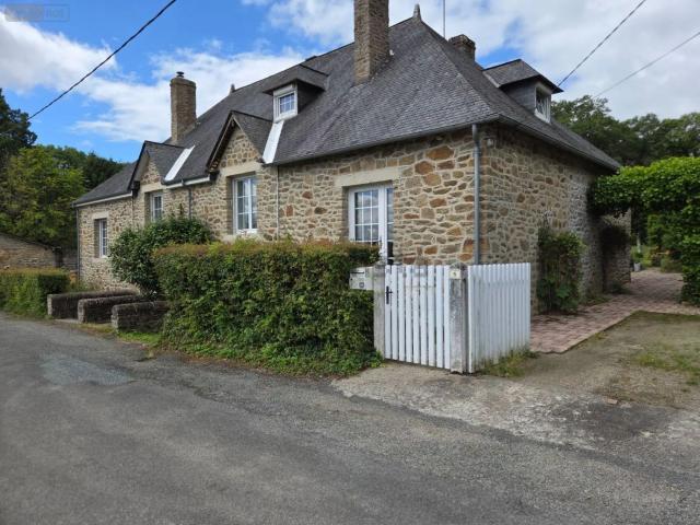 Maison vente à Fontaine-Daniel, Saint-Georges-Buttavent