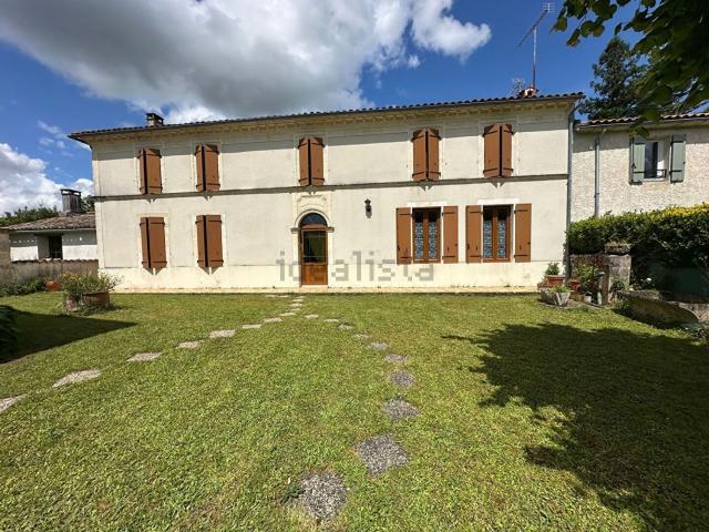 Maison vente à Aux Ronces, Saint-Georges-des-Agoûts