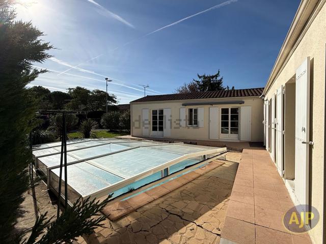Maison vente à Les Davids, Saint-Georges-des-Coteaux