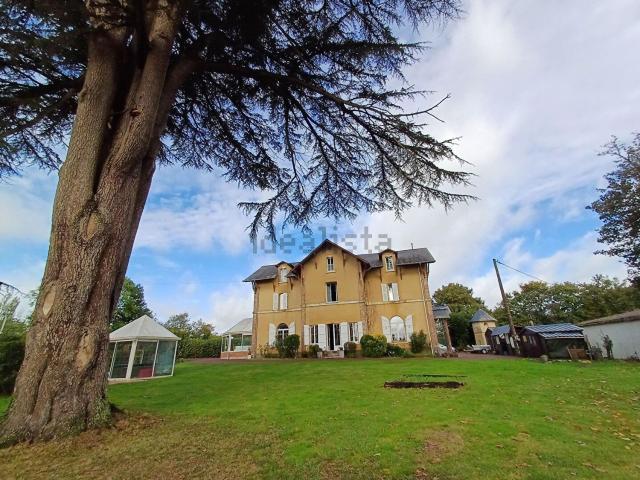 Maison vente à La Bazouge-de-Chemeré, Mayenne