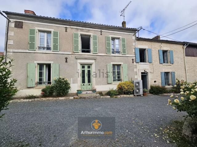 Maison vente à Monfaucon, Saint-Hilaire-la-Palud