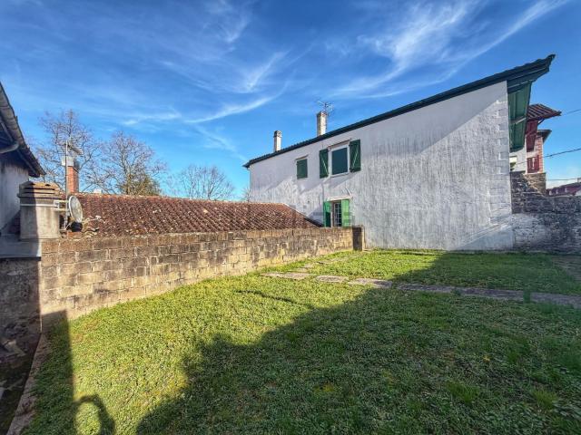 Maison vente à Nafarroa Beherea, Saint-Jean-Pied-de-Port