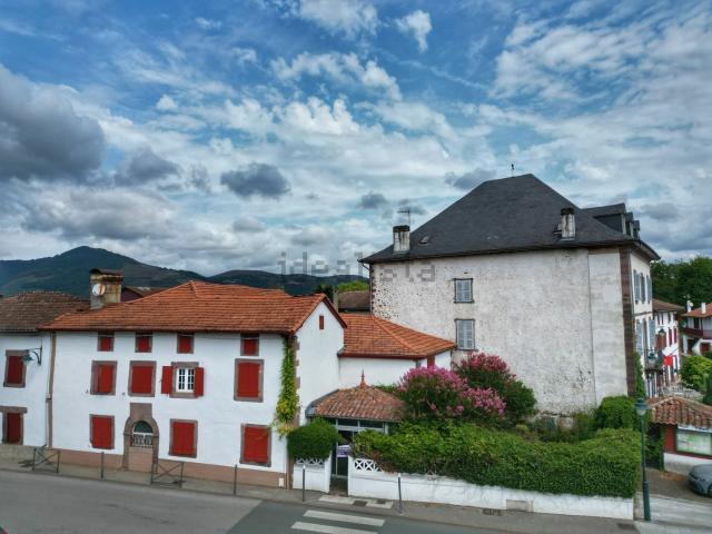 Maison vente à Nafarroa Beherea, Saint-Jean-Pied-de-Port