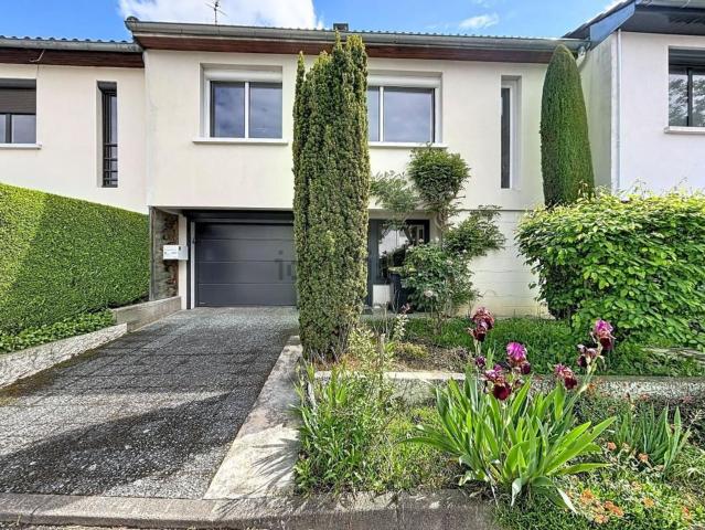 Maison vente à Le Clos Grousset, Saint-Just-Saint-Rambert
