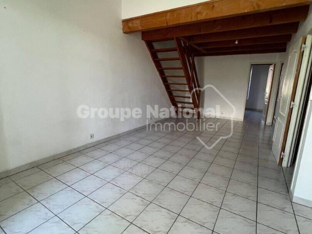 Maison location à Saint-Laurent-d'Aigouze, Gard
